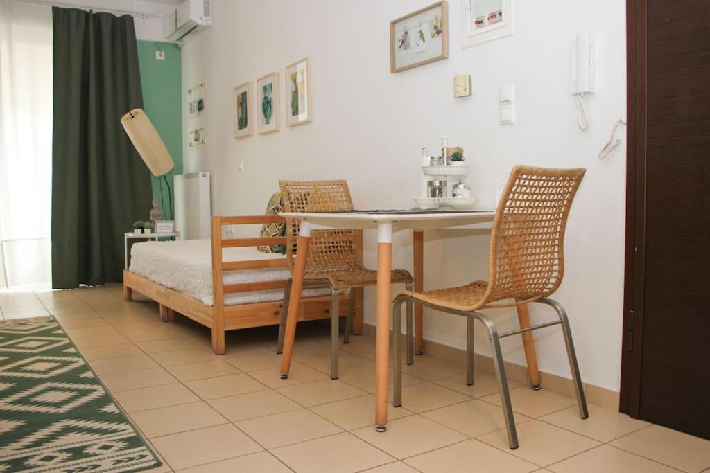 Comfy City Hideaway Каламата Екстериор снимка