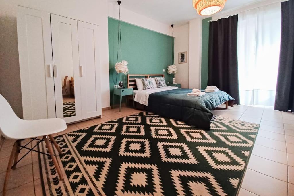 Comfy City Hideaway Каламата Екстериор снимка